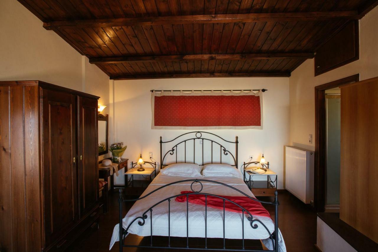 Aetovigla Guesthouse Krousonas  Esterno foto